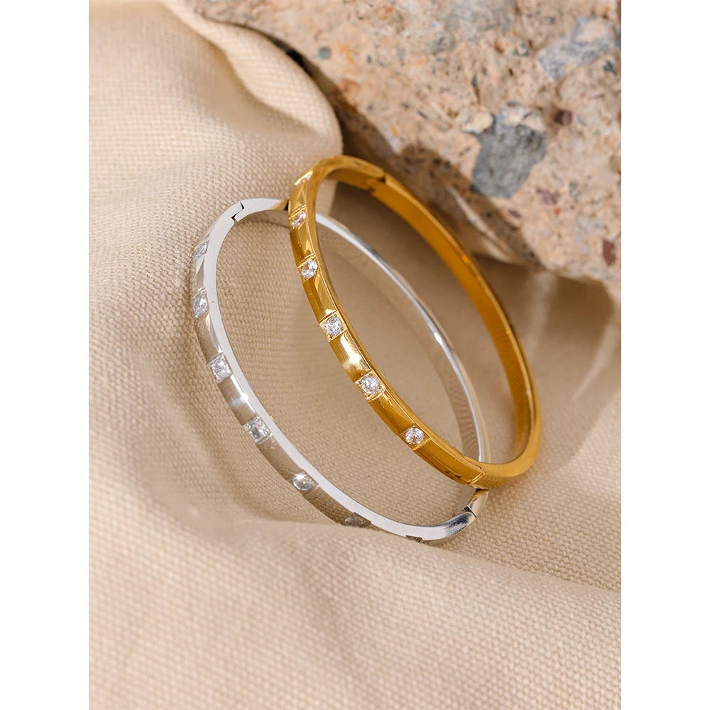 Yhpup elegante pulseira de pulso de aço inoxidável de zircônia cúbica banhada a ouro 18K joias à prova d'água para mulheres charme moda