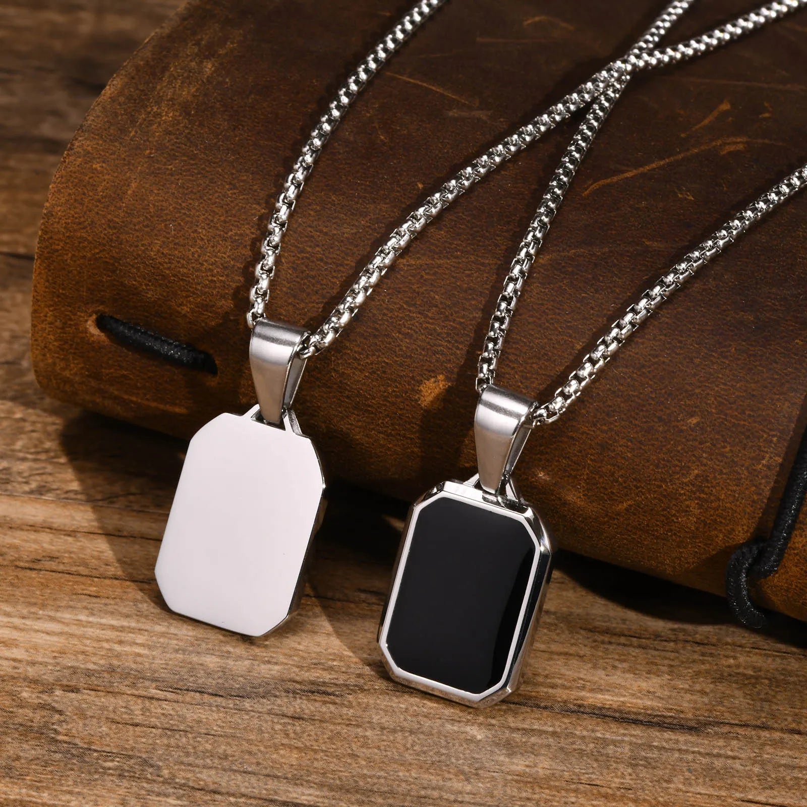 Colar Majestade Onyx: Elegância e Poder