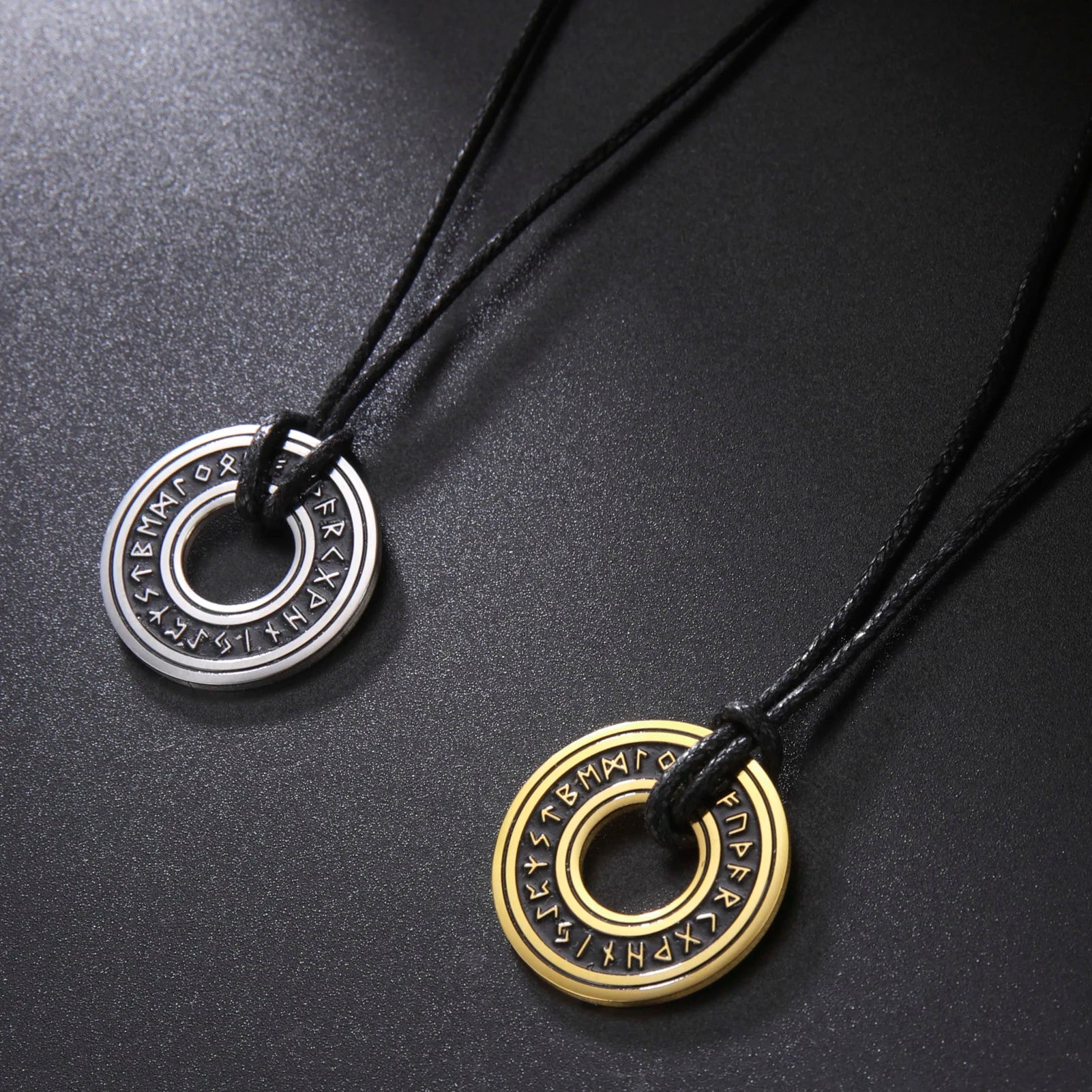 LIKGREAT Vintage Nordic Rune Colares para Homens Aço Inoxidável Norse Runes Viking Jewerly Pagan Elder Futhark Pingente Amuleto