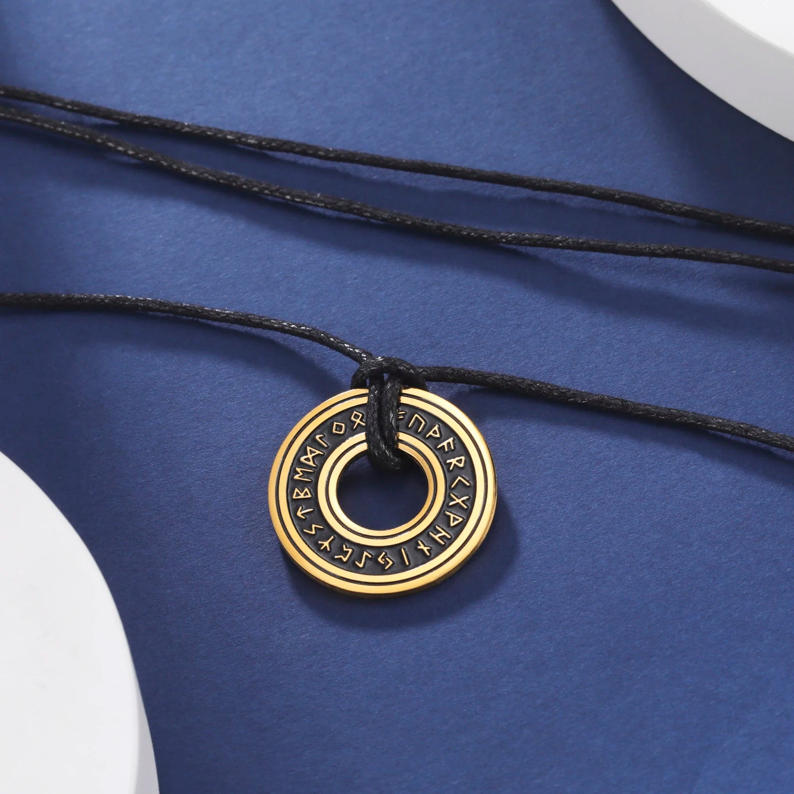LIKGREAT Vintage Nordic Rune Colares para Homens Aço Inoxidável Norse Runes Viking Jewerly Pagan Elder Futhark Pingente Amuleto
